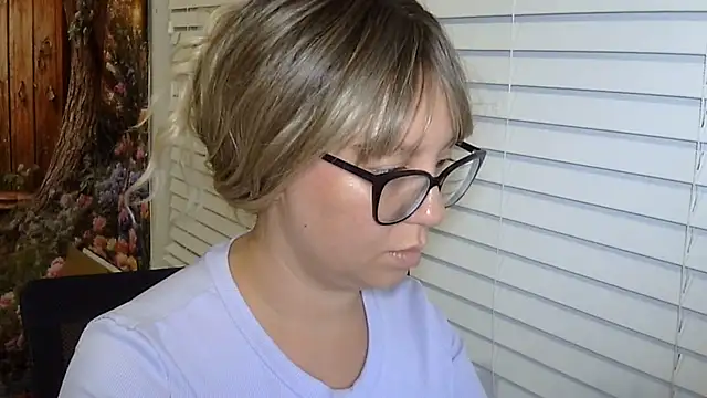 Paisleehaze online show from May 24, 3:44 am