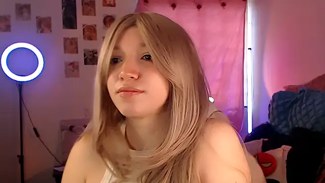 AllyDonfort online show from April 17, 9:07 pm