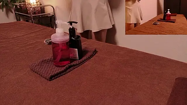 Snapshot of Hanabi-hentai chatting on December 16, 12:43 pm Hanabi-hentai online show from December 16, 12:43 pm