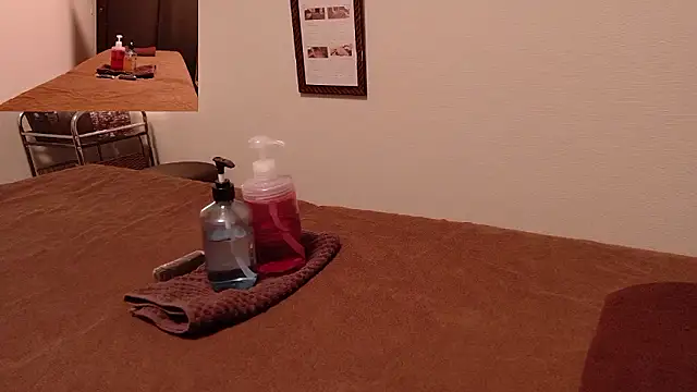 Snapshot of Hanabi-hentai chatting on January 8, 5:21 am Hanabi-hentai online show from January 8, 5:21 am