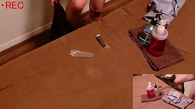 Snapshot of Hanabi-hentai chatting on March 31, 9:43 am Hanabi-hentai online show from March 31, 9:43 am