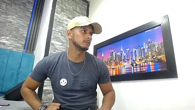 Chris Dick23 online show from February 8, 5:44 am