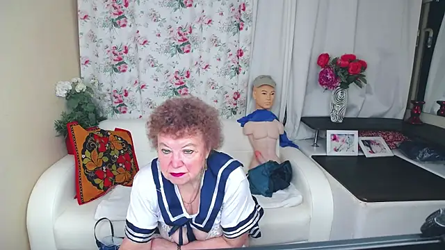 YourHotGranny online show from June 2, 10:39 am