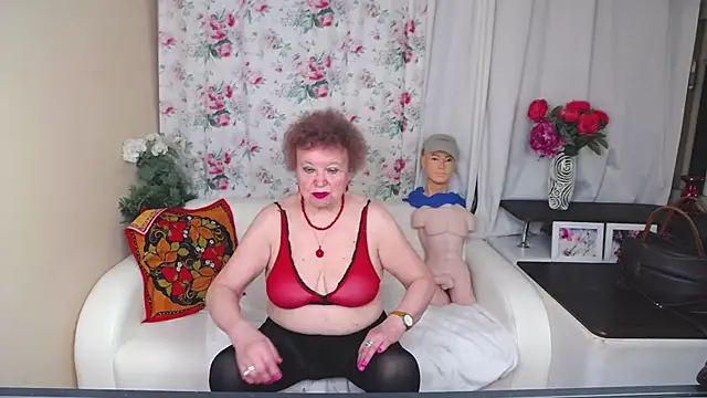 YourHotGranny online show from June 4, 11:16 am