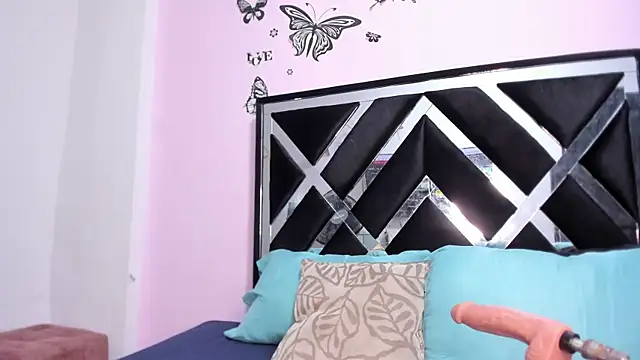 GabyyJones online show from May 31, 11:06 pm