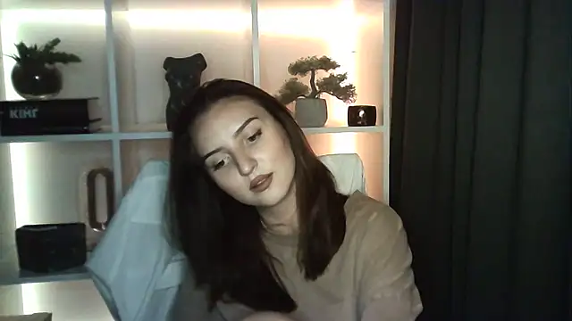 X Alisa online show from June 23, 6:39 pm