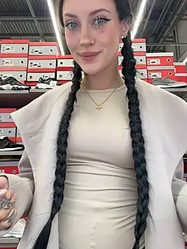 Melissa crazy online show from December 5, 3:20 pm