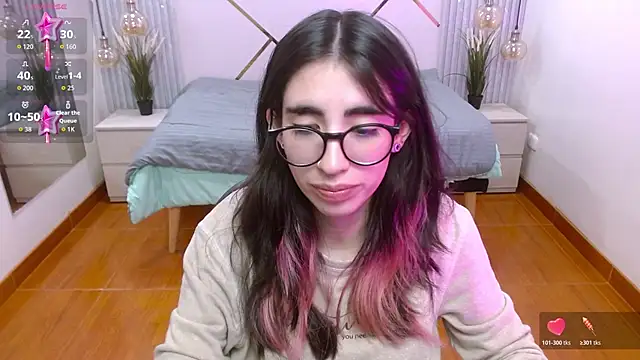 LenaRoses online show from December 4, 5:32 pm