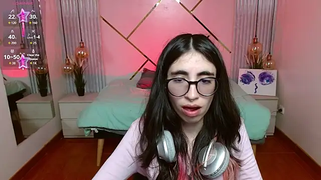 LenaRoses online show from February 23, 8:50 pm