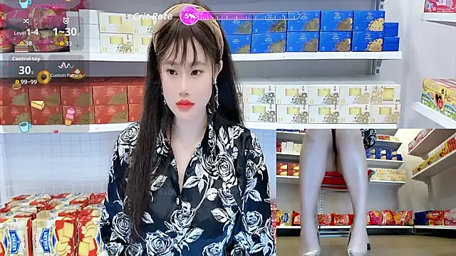  7Eleven  online show from June 18, 1:15 pm