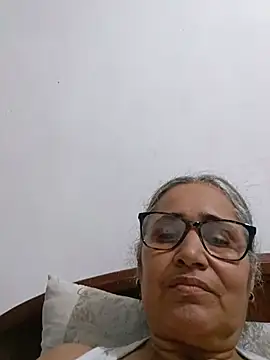 Snapshot of _candi chatting on June 20, 12:03 am candi online show from June 20, 12:03 am