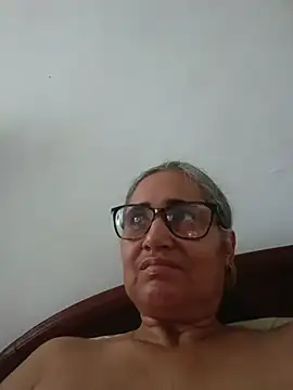 Snapshot of _candi chatting on July 10, 12:19 pm candi online show from July 10, 12:19 pm