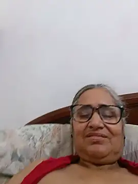 Snapshot of _candi chatting on July 12, 1:24 pm candi online show from July 12, 1:24 pm