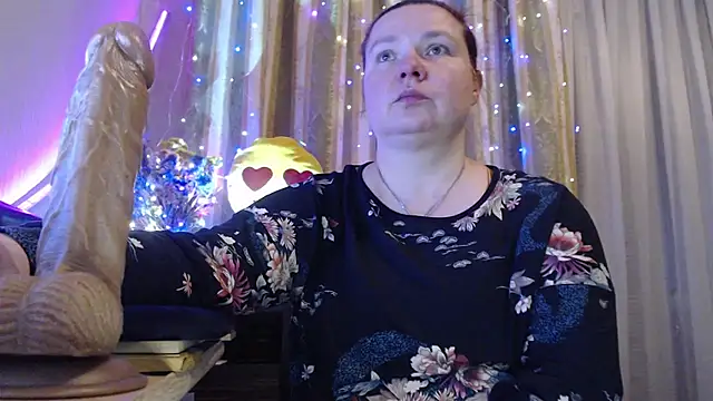 amorelara online show from May 30, 8:11 am