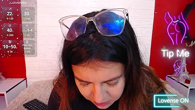  poison sweet online show from December 14, 5:51 pm