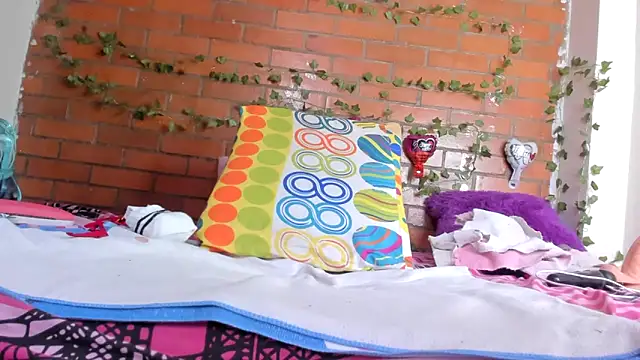 Elianissquirt online show from March 7, 12:13 pm