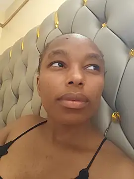 Missthigh online show from February 13, 12:12 pm