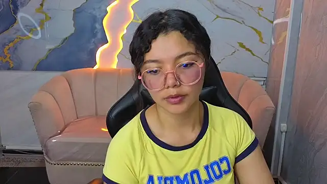 victoria castillo b online show from April 14, 7:42 pm