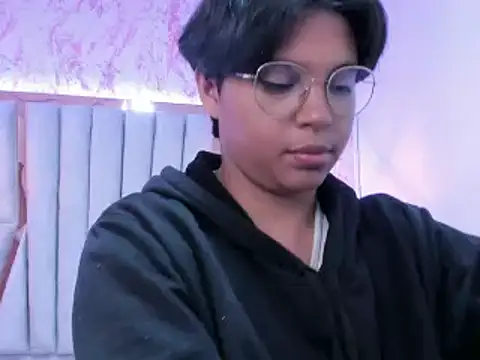 Emmapark  online show from February 20, 6:46 pm