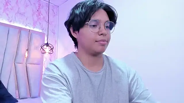 Emmapark  online show from March 20, 5:36 pm