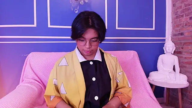 Emmapark  online show from October 31, 2:01 am