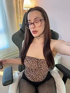 fuckdoll 18 online show from March 15, 2:01 pm