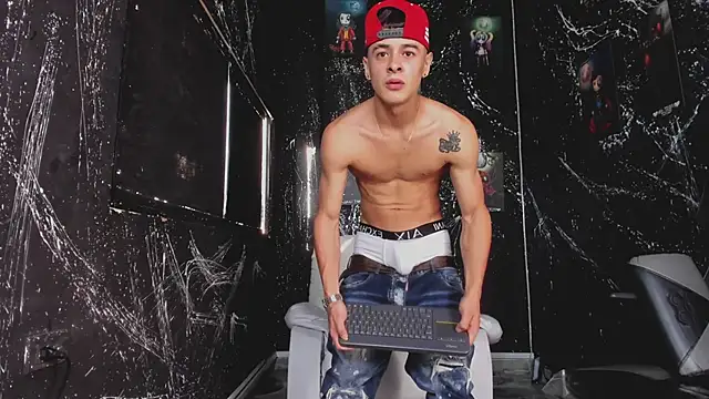 JuniorMorris  online show from September 19, 9:37 pm