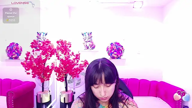 Miss dolly  online show from July 31, 12:37 pm