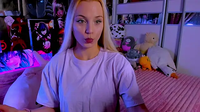 Snapshot of Cute__Pony chatting on January 12, 10:26 pm Cute Pony online show from January 12, 10:26 pm