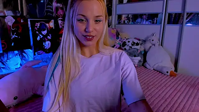 Snapshot of Cute__Pony chatting on March 3, 10:37 pm Cute Pony online show from March 3, 10:37 pm