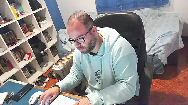 ravingr4d4 online show from January 15, 9:14 am