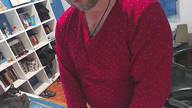 ravingr4d4 online show from April 7, 11:37 pm