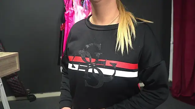 CelineConner online show from November 19, 5:07 am