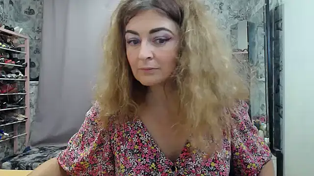 Helen1974 online show from June 25, 5:28 pm