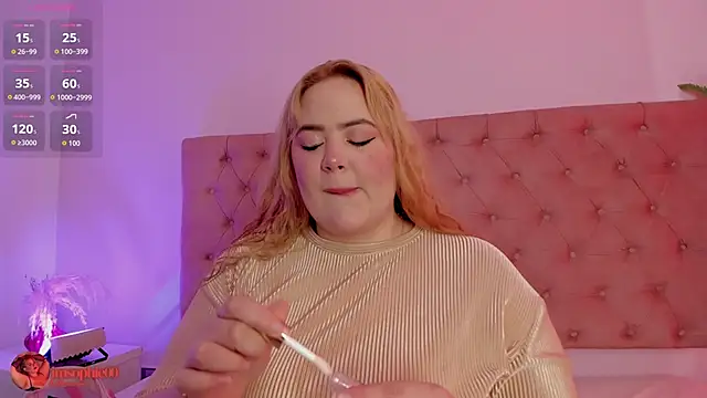 sophiarossee  online show from April 8, 1:11 pm