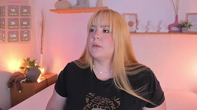 sophiarossee  online show from June 2, 4:31 pm
