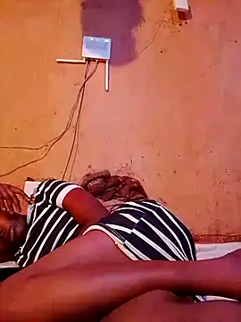 cute naimah online show from February 4, 7:20 pm