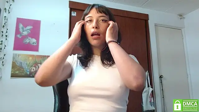 liisaxxx online show from June 2, 7:54 am