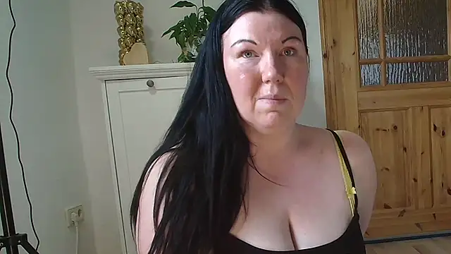 p6w official online show from March 16, 3:50 pm