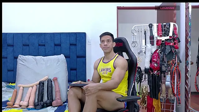 JoseRumbero26 online show from May 21, 1:29 pm