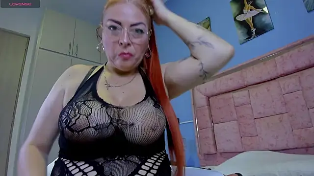 Snapshot of SAMY_NIX chatting on June 13, 12:14 pm SAMY NIX online show from June 13, 12:14 pm
