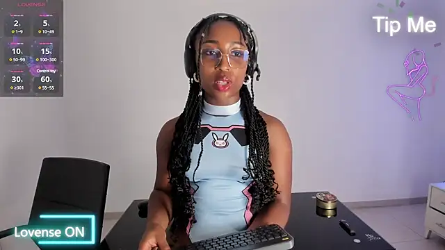 EmmaSanzz  online show from February 22, 2:41 pm