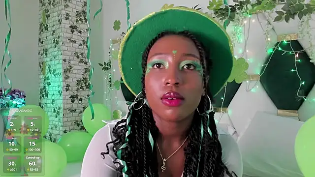 EmmaSanzz  online show from March 17, 2:56 pm