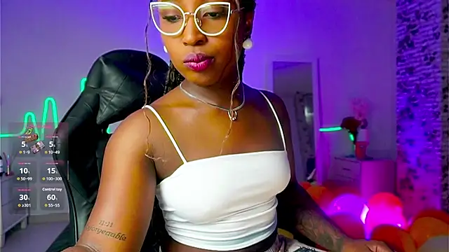 EmmaSanzz  online show from September 23, 11:35 am