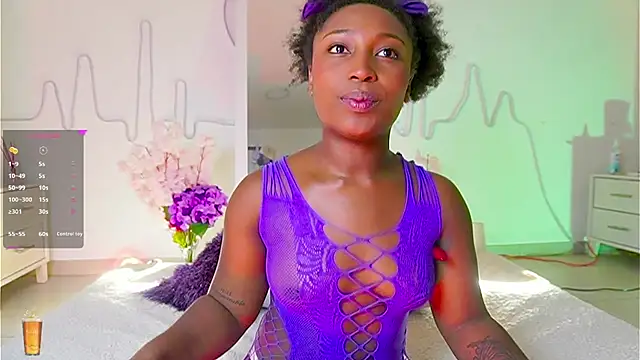 EmmaSanzz  online show from September 30, 11:37 am