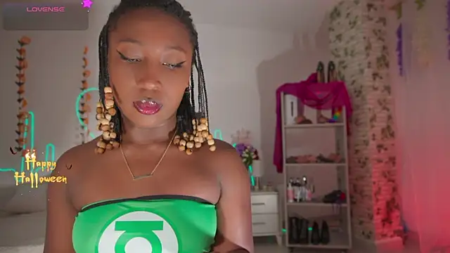 EmmaSanzz  online show from October 28, 11:36 am