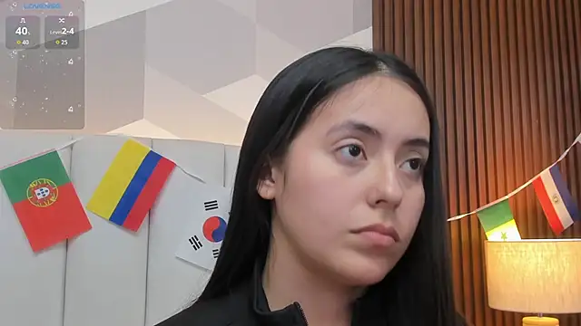 Julietasantos   online show from June 16, 6:32 pm