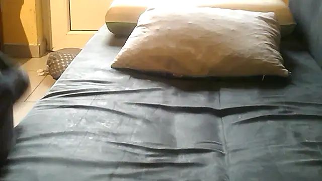 vimilili online show from February 10, 3:27 pm