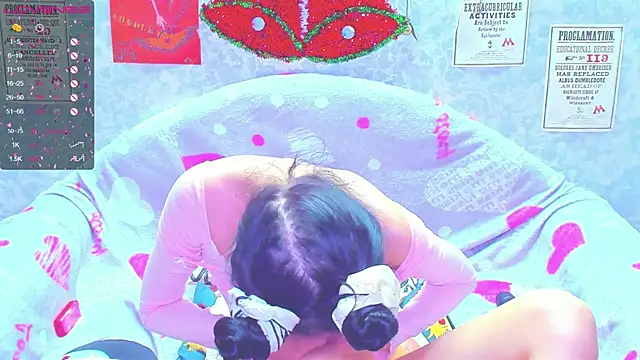 Vanessa Florence online show from January 16, 2:08 pm