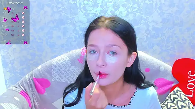 Vanessa Florence online show from September 26, 1:20 am